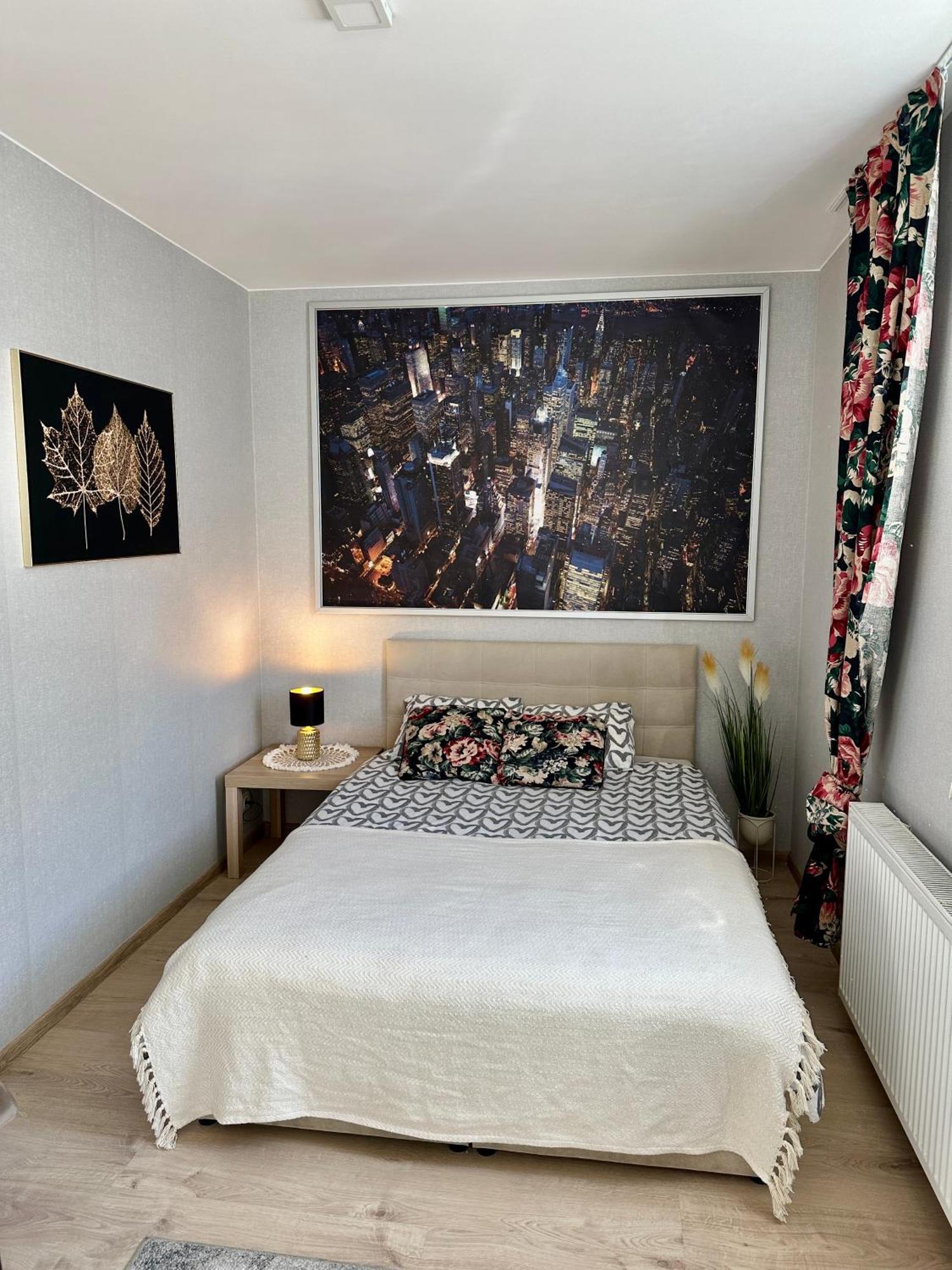 Apartamenty 1 Maja 94 カトヴィツェ エクステリア 写真